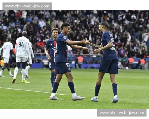 里尔虽败犹荣 对阵巴黎一役展现高强度防守与反击