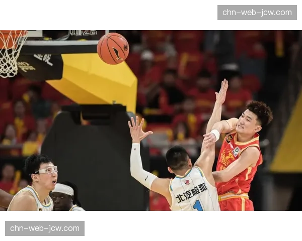 季后赛对阵格局初现 上海广厦获首轮轮空优势